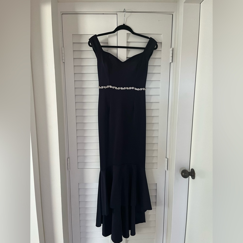 Navy Blue‎ Off-Shoulder Flouncing Mermaid Gown - Picture 4 of 6